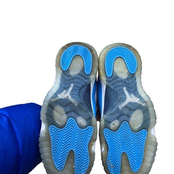 RARE 2016 Air Jordan 11 Retro Low University Blue UNC Size 8 - Picture 11 of 11